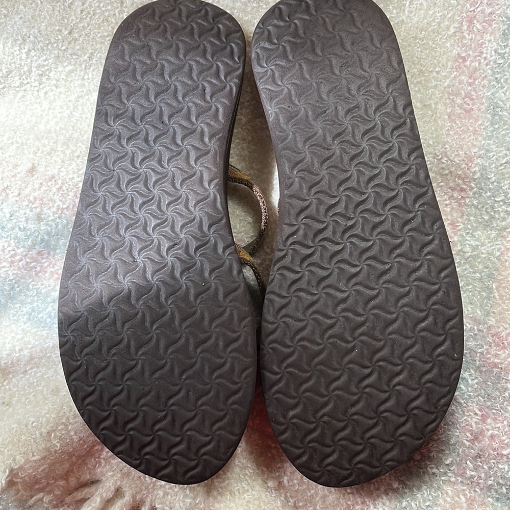 Teva Mush Strappy Hiking Sandals - Picture 6 of 6